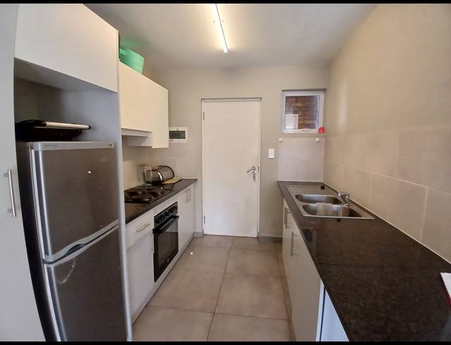 2 BEDROOM TOWNHOUSE FOR SALE IN ALBEMARLE